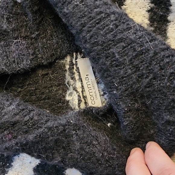 Zebra sweater- super soft & oversized - Picture 10 of 12